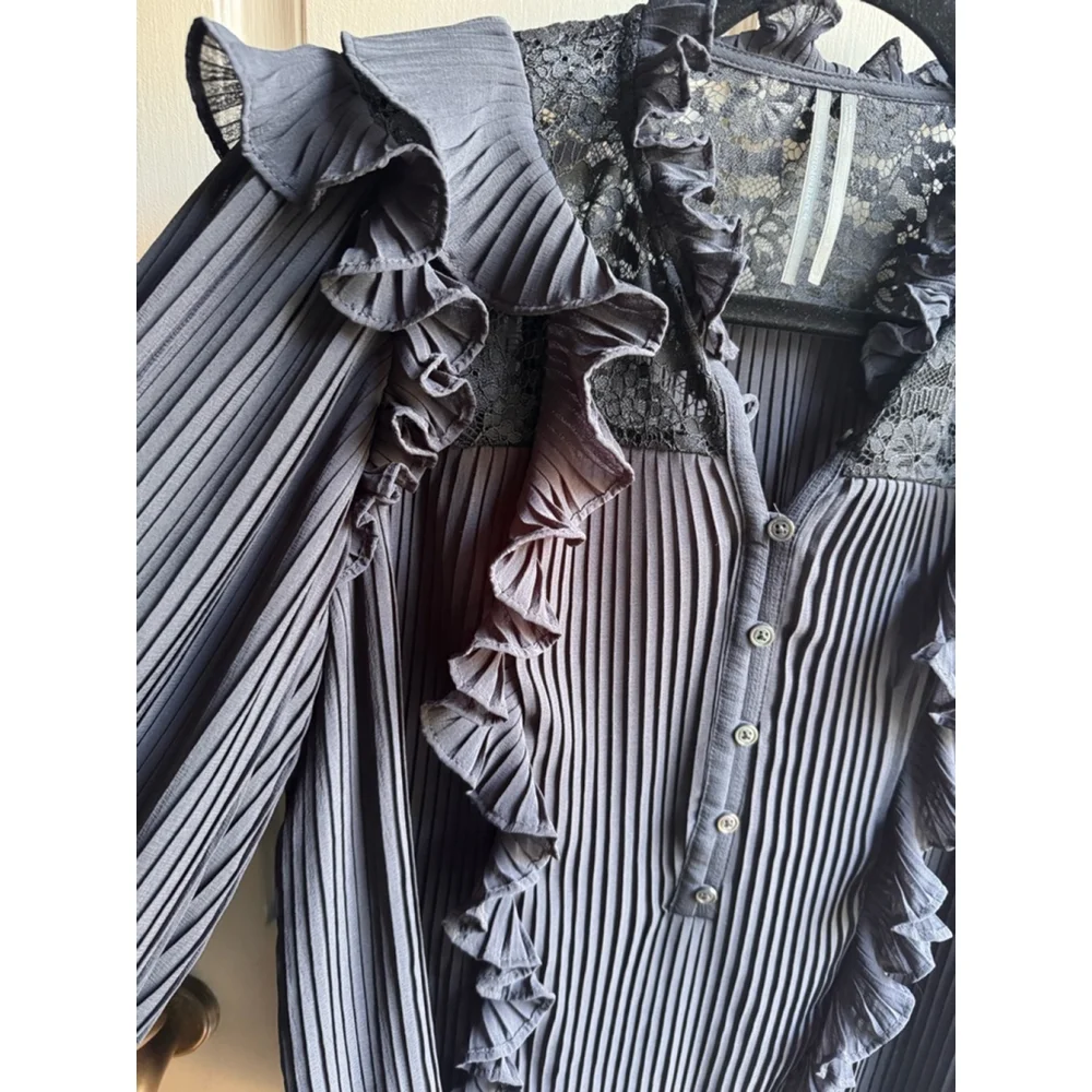 Anthropologie Pleated Ruffled Blouse Size S - Black Lace & Ruffles LIKE NEW - Picture 6 of 7